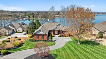 323 Okmulgee Cir, Loudon, TN 37774
