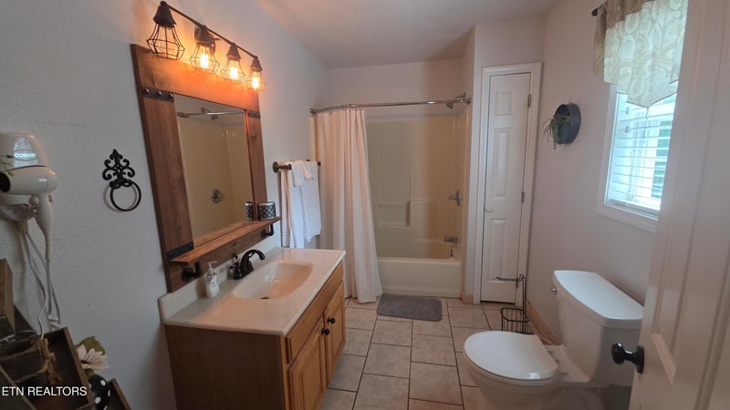 3230 Cove Creek Way, Sevierville, TN 37862