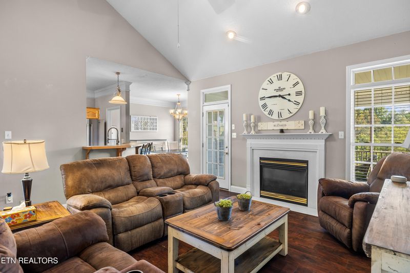 3231 Reiley Dr, Maryville, TN 37801