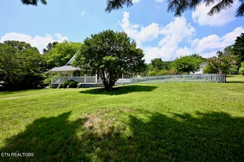 3232 Reiley Dr, Maryville, TN 37801