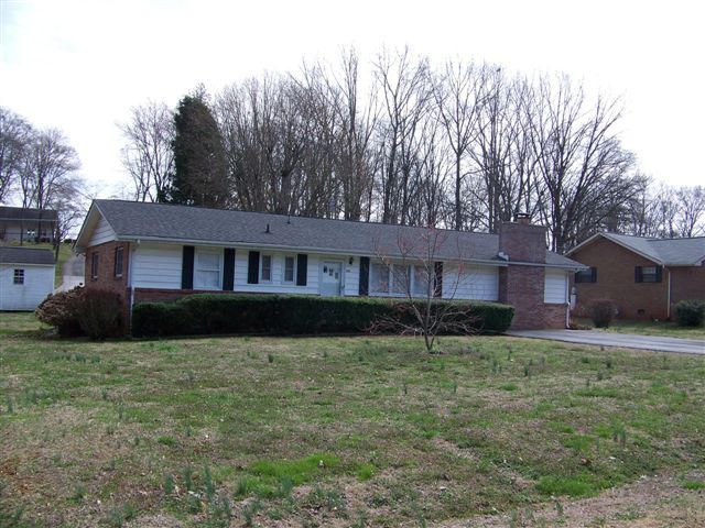 3234 Lagrange Dr, Maryville, TN 37804