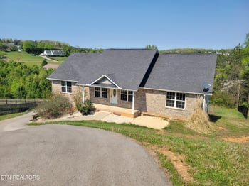 3236 Sandpiper Ct, Kodak, TN 37764