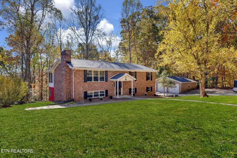 3236 Shagbark Rd, Powell, TN 37849