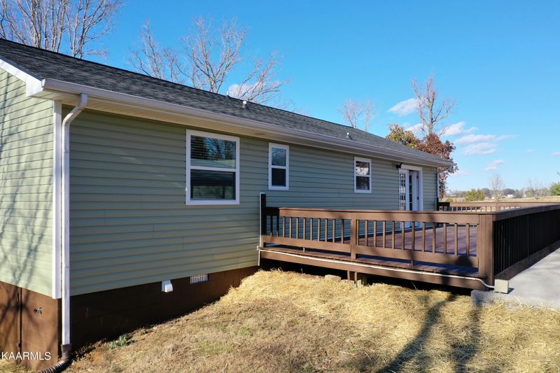 32380 Axley Chapel Rd, Greenback, TN 37742