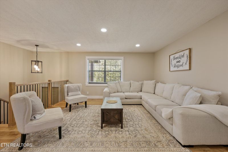 3239 Heather Glenn Dr, Maryville, TN 37801