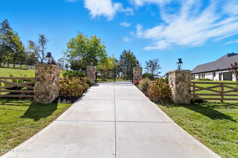 3239 Hwy 61 West, Andersonville, TN 37705