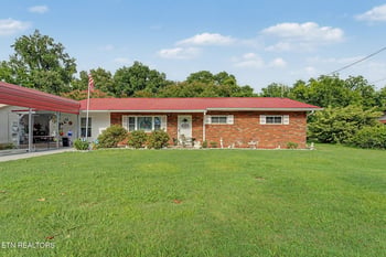 324 Fenway Dr, Pigeon Forge, TN 37863