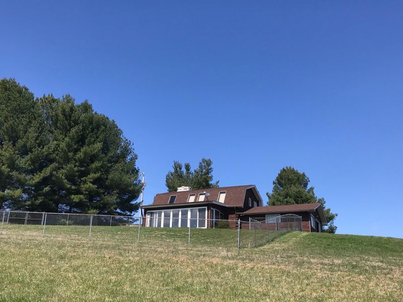 324 Kitts Rd, Luttrell, TN 37779