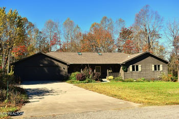 324 Meadows Rd, Sparta, TN 38583