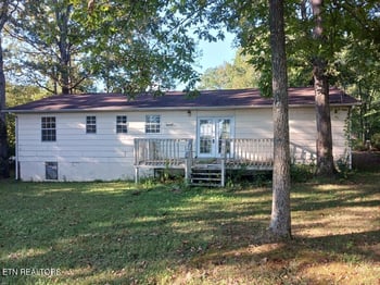 324 Oak Hill Dr, Crossville, TN 38572