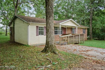 324 Oak Hill Dr, Crossville, TN 38572
