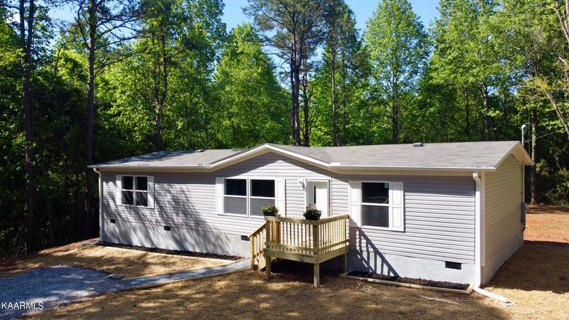 324 Red Bud Ln, Kingston, TN 37763