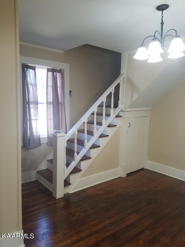 324 S Chamberlain Ave, Rockwood, TN 37854