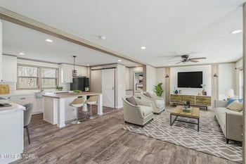 324 West Blvd, Oneida, TN 37841
