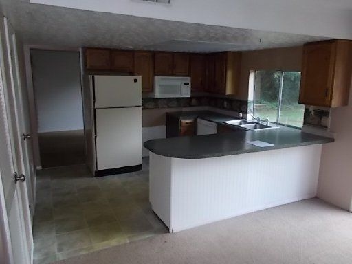 324 Westshore Dr, Harriman, TN 37748