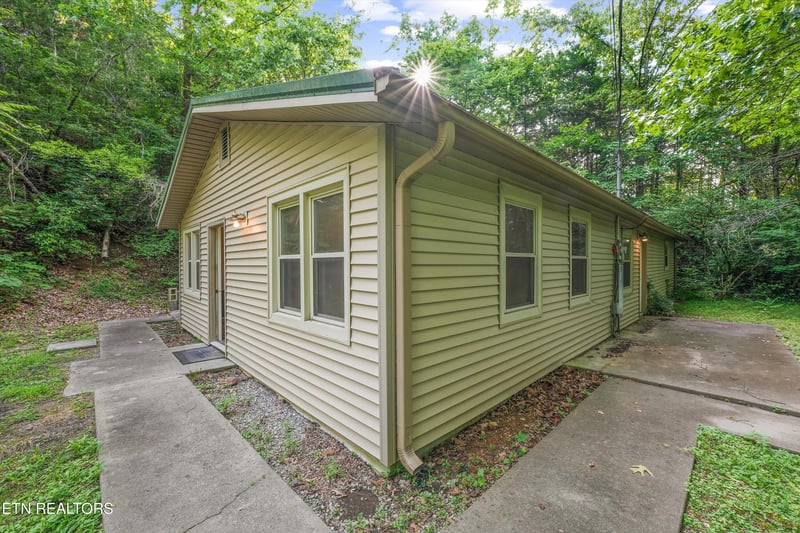 324 Whaley Way, Sevierville, TN 37876