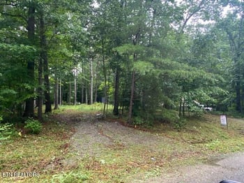 3241 Oswego Rd, Crossville, TN 38572