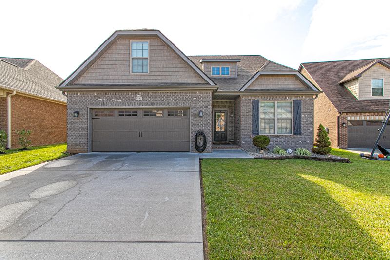 3242 Beaver Glade Ln, Knoxville, TN 37931