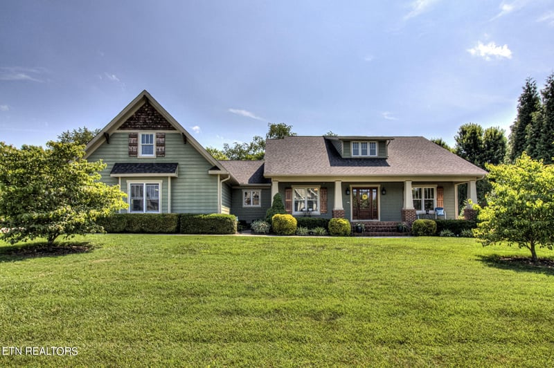 3242 Whittenburg Dr, Maryville, TN 37804