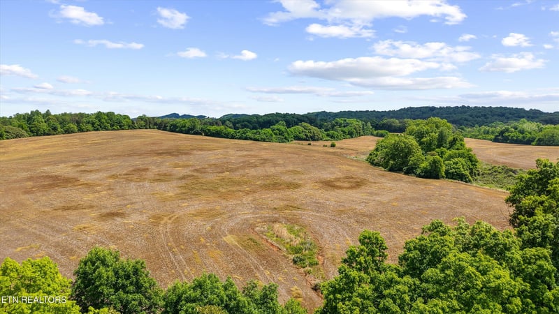 3245 W Lamar Alex Pkwy, Friendsville, TN 37737