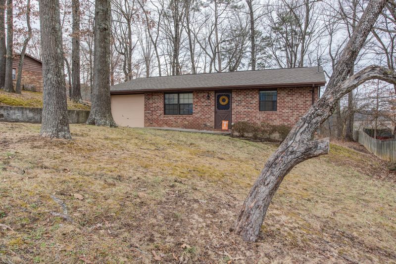 3247 Dewine Rd, Knoxville, TN 37921