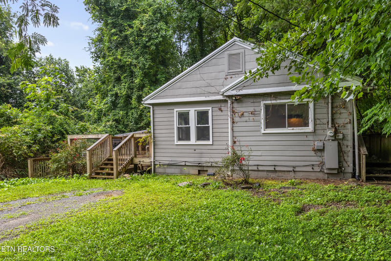 325 Elbow Ln, Gatlinburg, TN 37738