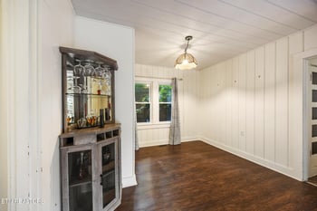 325 Elbow Ln, Gatlinburg, TN 37738