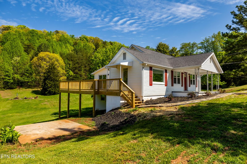 325 Self Hollow Rd, Rockford, TN 37853