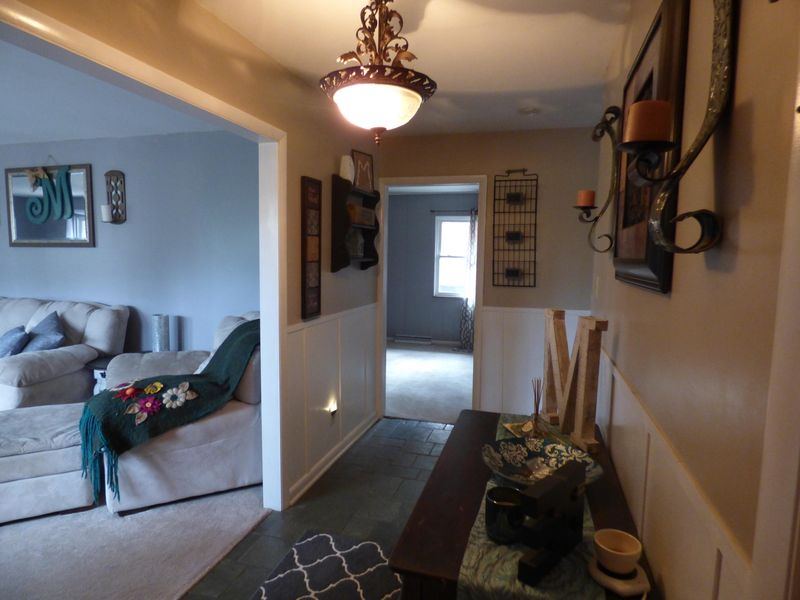325 W Hills Dr, Harriman, TN 37748