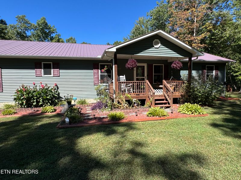 3252 Cumberland Lakes Dr, Monterey, TN 38574
