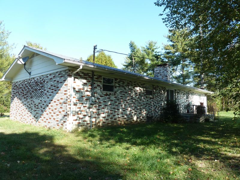 3258 Sevierville Rd, Maryville, TN 37804