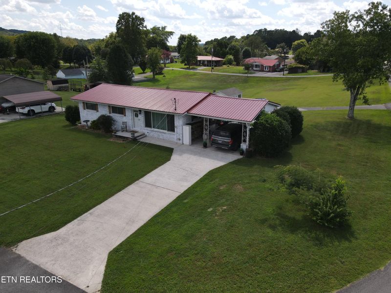 326 Central Ave, Harriman, TN 37748