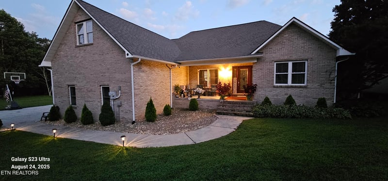 326 Forest Dr, Crossville, TN 38555