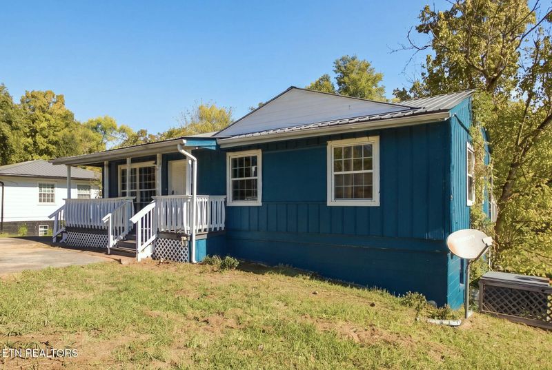 326 Grady Rd, Etowah, TN 37331