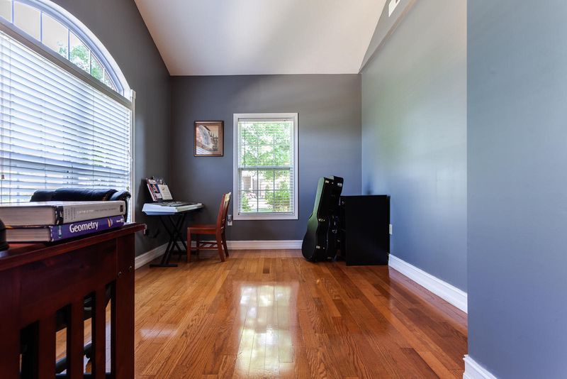 326 Kensington Dr, Morristown, TN 37814