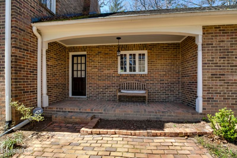 326 Lynnwood Dr, Athens, TN 37303