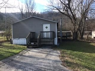 326 Railroad Ave, Lake City, TN 37769
