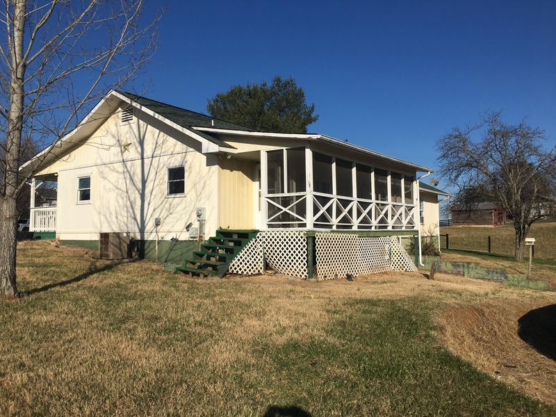 3260 Hwy11w S, Rutledge, TN 37861