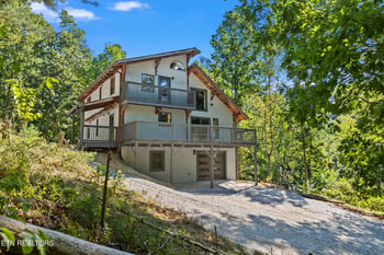 3261 Butterfly Hollow Rd, Maryville, TN 37803