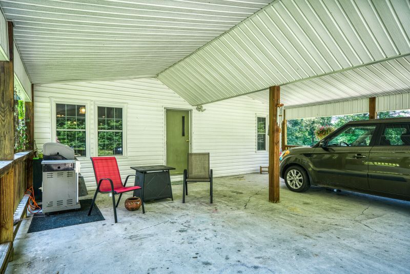3265 Brewer Rd, Crossville, TN 38572