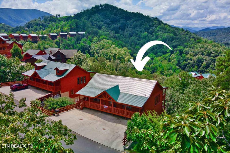 3266 Lonesome Pine Way, Sevierville, TN 37862