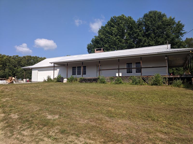 3267 Dutch Valley Rd, Clinton, TN 37716