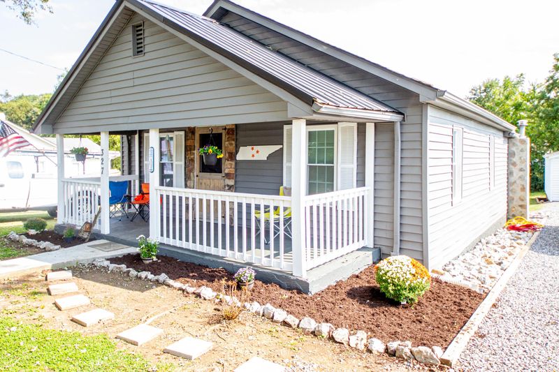 327 Abrams St, Rockford, TN 37853