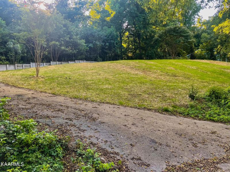 327 Ayers Dr, Harriman, TN 37748
