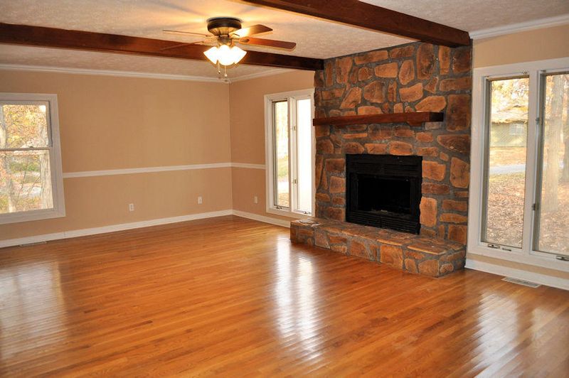327 Fallen Oak Cir, Seymour, TN 37865