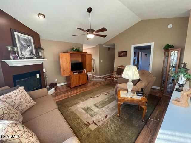 327 Ironwood Dr, Kodak, TN 37764