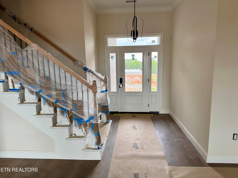 327 Rugby Manor Ln, Knoxville, TN 37923