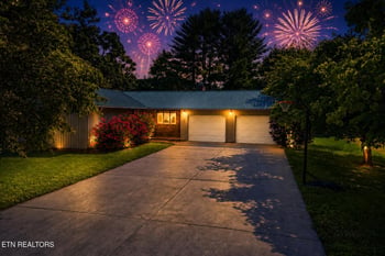 327 Sandy Ln, Townsend, TN 37882
