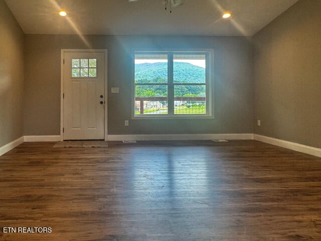 327 Thomas Loop Rd, Sevierville, TN 37876