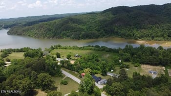 3271 Tennessee 360, Vonore, TN 37885